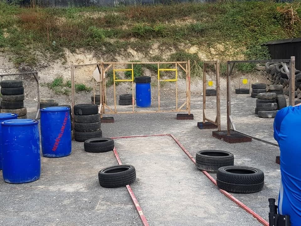 Campo de tiro práctico con airsoft en Gijón
